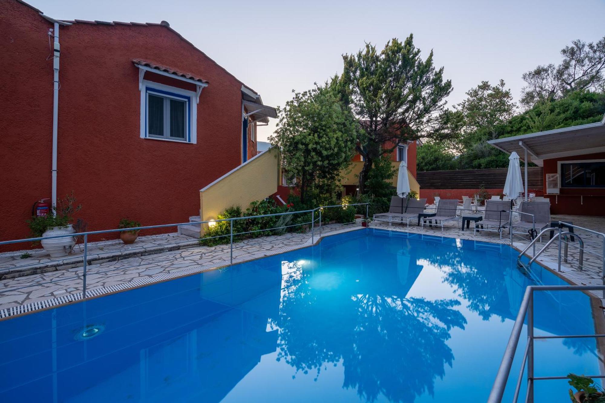 Vliho Bay Boutique Hotel Yénion Esterno foto