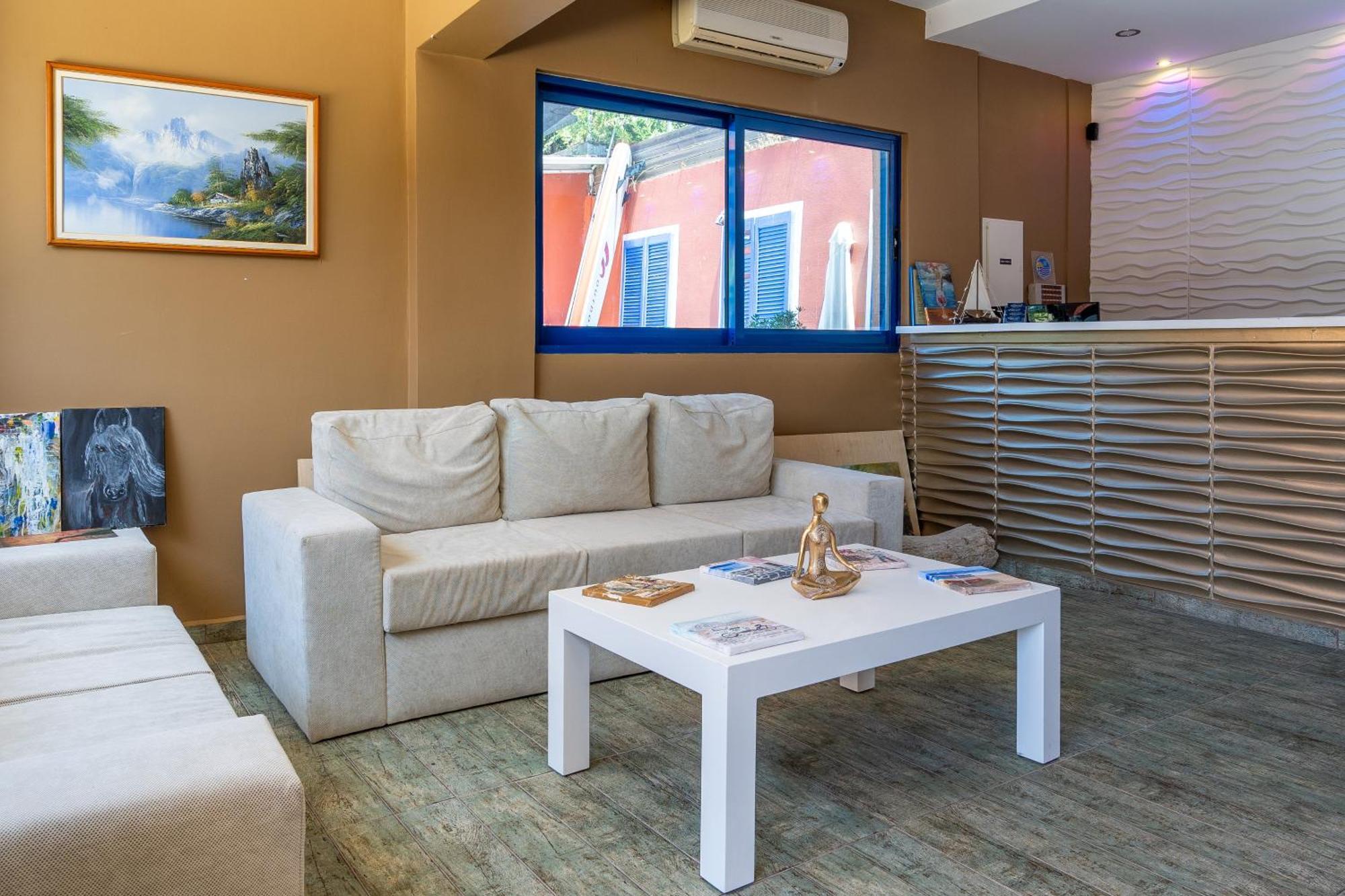 Vliho Bay Boutique Hotel Yénion Esterno foto
