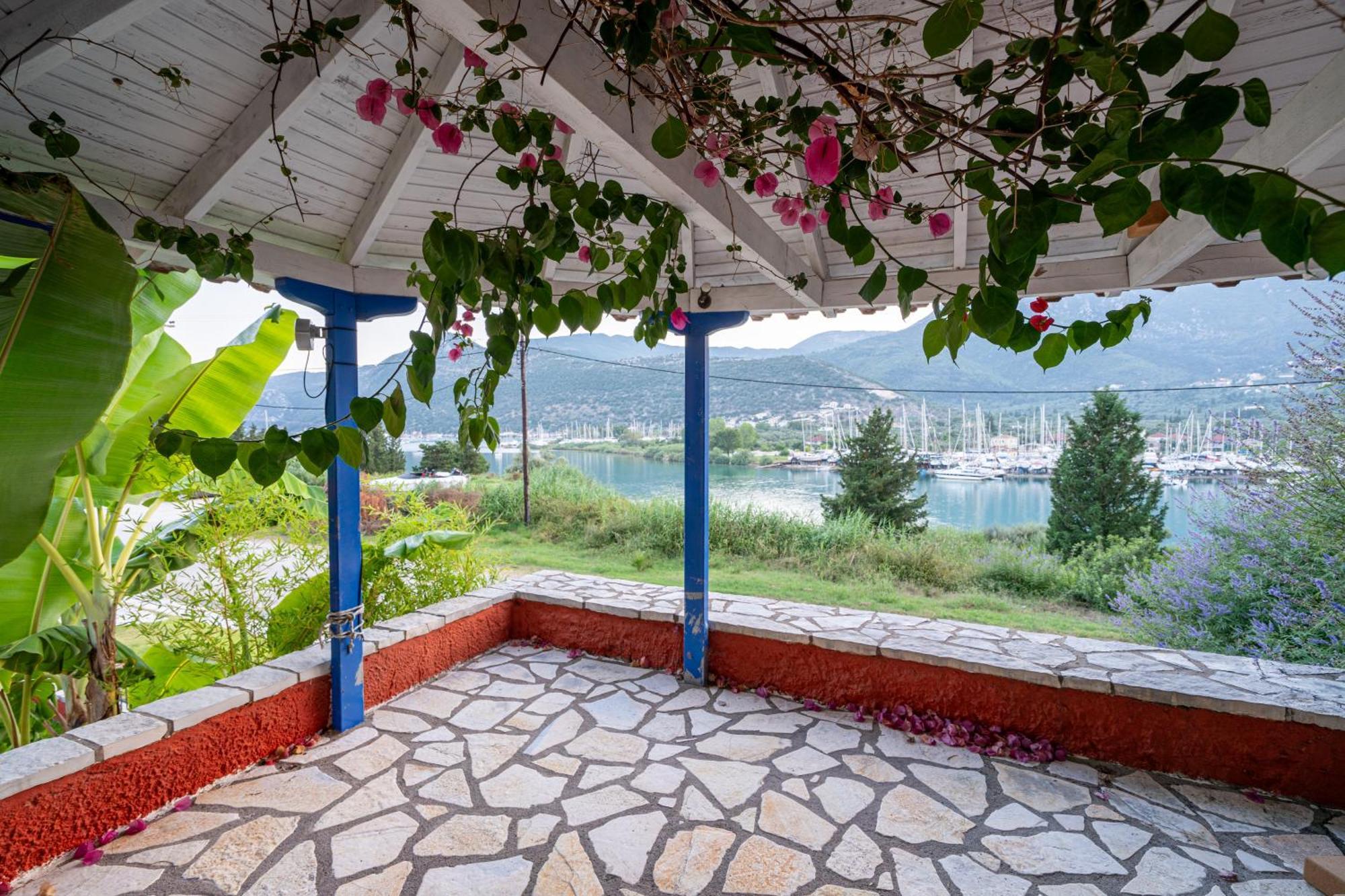 Vliho Bay Boutique Hotel Yénion Esterno foto