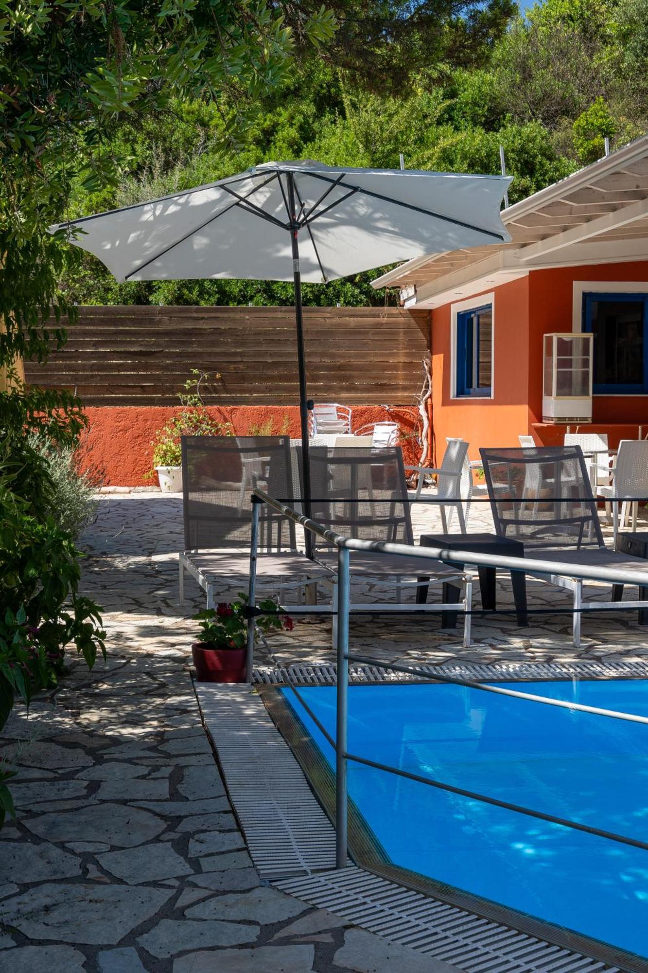 Vliho Bay Boutique Hotel Yénion Esterno foto