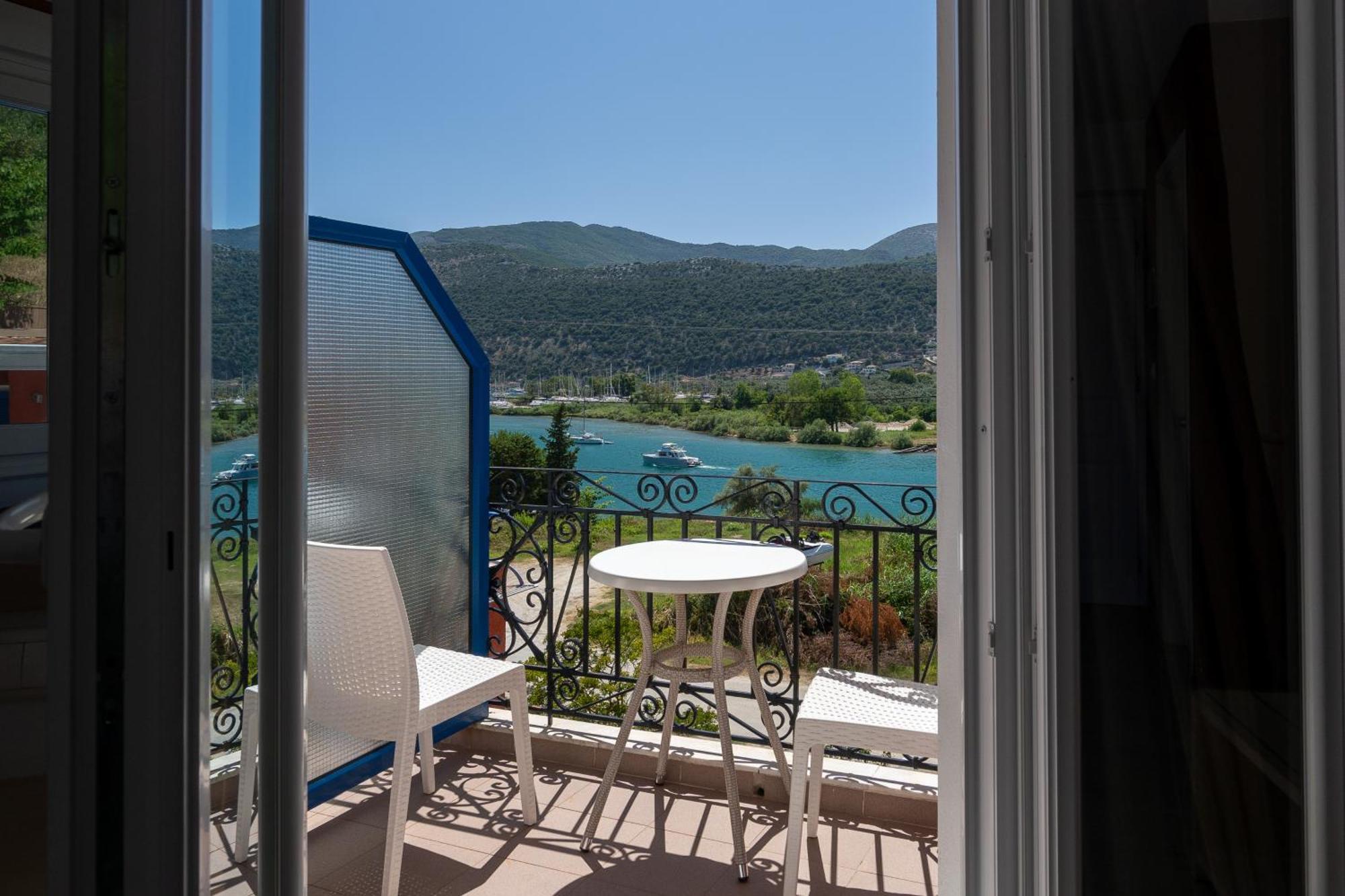Vliho Bay Boutique Hotel Yénion Camera foto