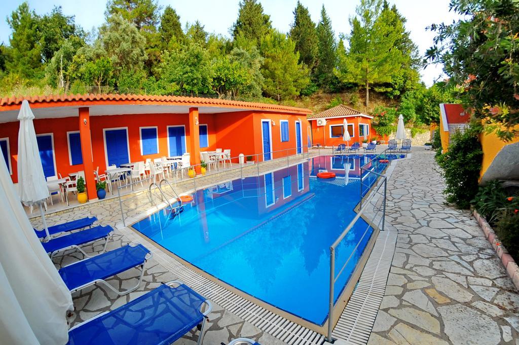 Vliho Bay Boutique Hotel Yénion Esterno foto