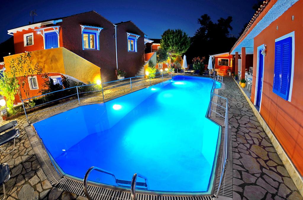 Vliho Bay Boutique Hotel Yénion Esterno foto