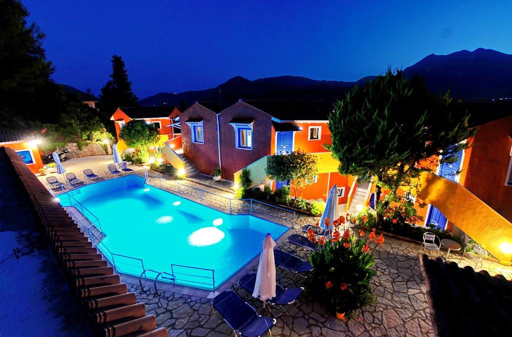 Vliho Bay Boutique Hotel Yénion Esterno foto
