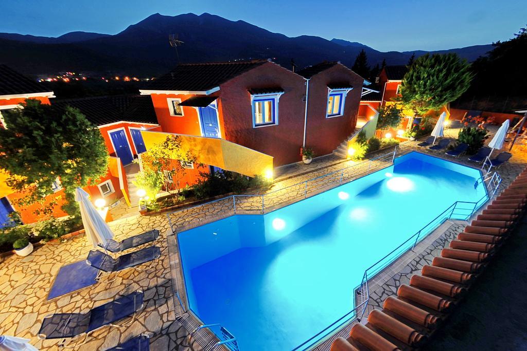 Vliho Bay Boutique Hotel Yénion Esterno foto
